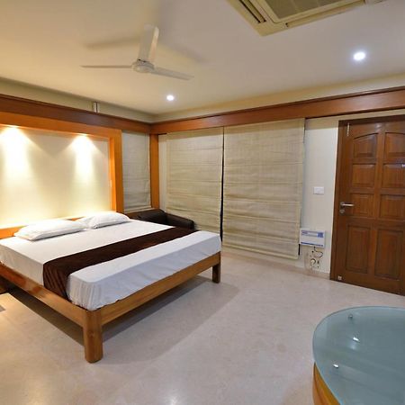 Sri Ranga Krupa Hotel Tiruchirappalli Exterior photo
